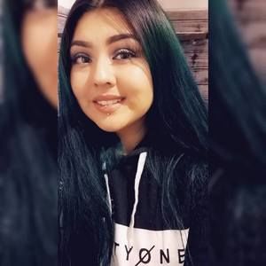 Meet your Posher, Gabriela